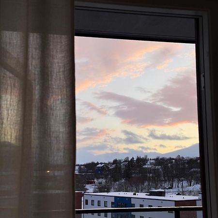 Modern Apartment Nearby City Centrum Тромсьо Екстериор снимка