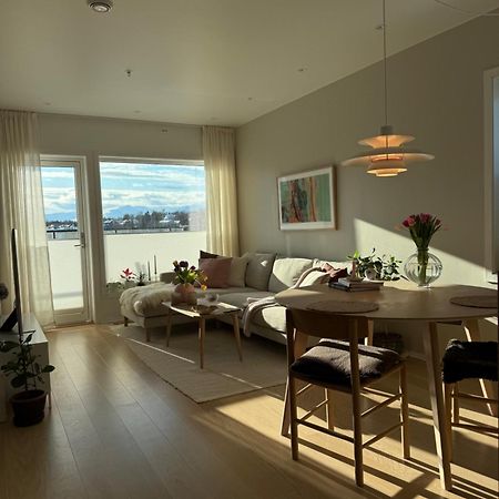 Modern Apartment Nearby City Centrum Тромсьо Екстериор снимка