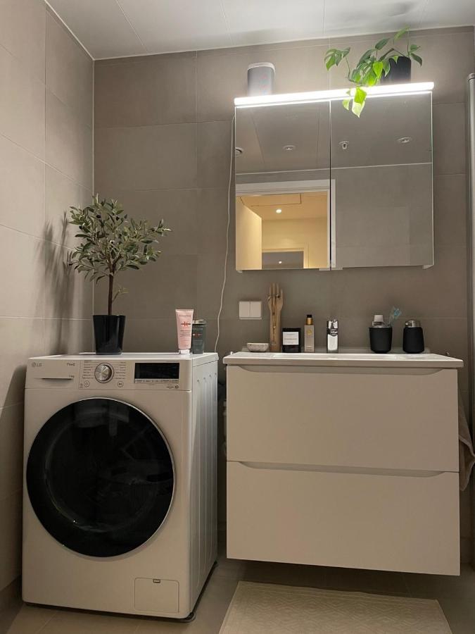 Modern Apartment Nearby City Centrum Тромсьо Екстериор снимка
